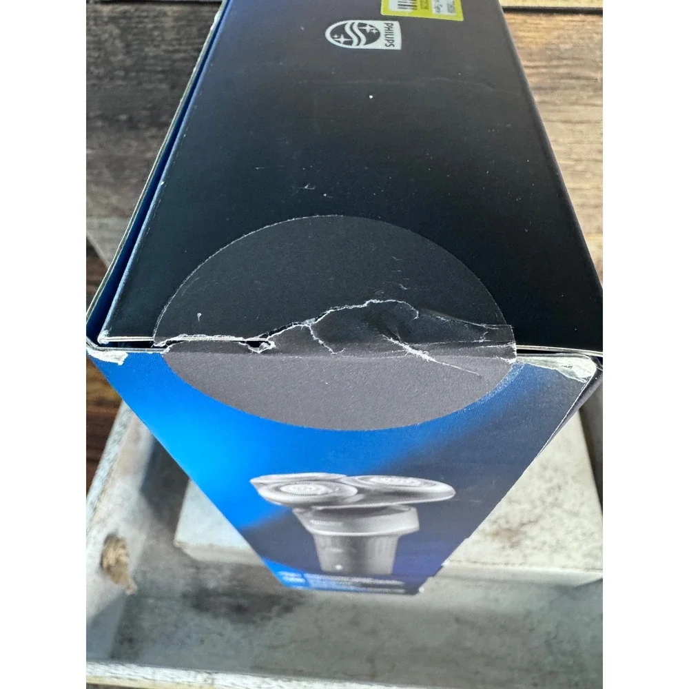 Philips Norelco Shaver 5000X | NIB | MSRP = $90